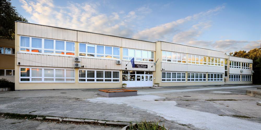 Dózsakerti Váci Mihály Általános Iskola
